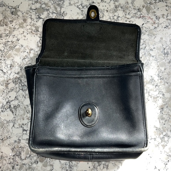 Coach Vintage Willis Crossbody Bag 9927 Navy Leather - Picture 10 of 16